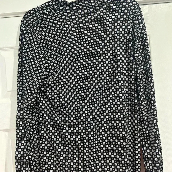 Women’s Adrianna Papell Blouse Size Medium - Picture 3 of 5